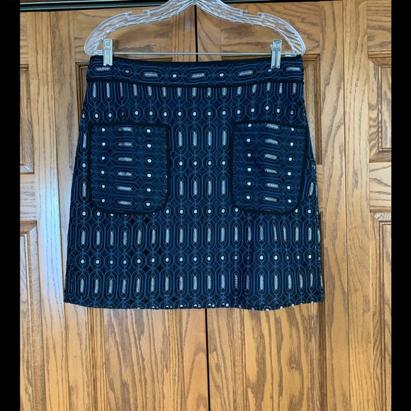 LOFT LACE OVERLAY SKIRT - Picture 1 of 9